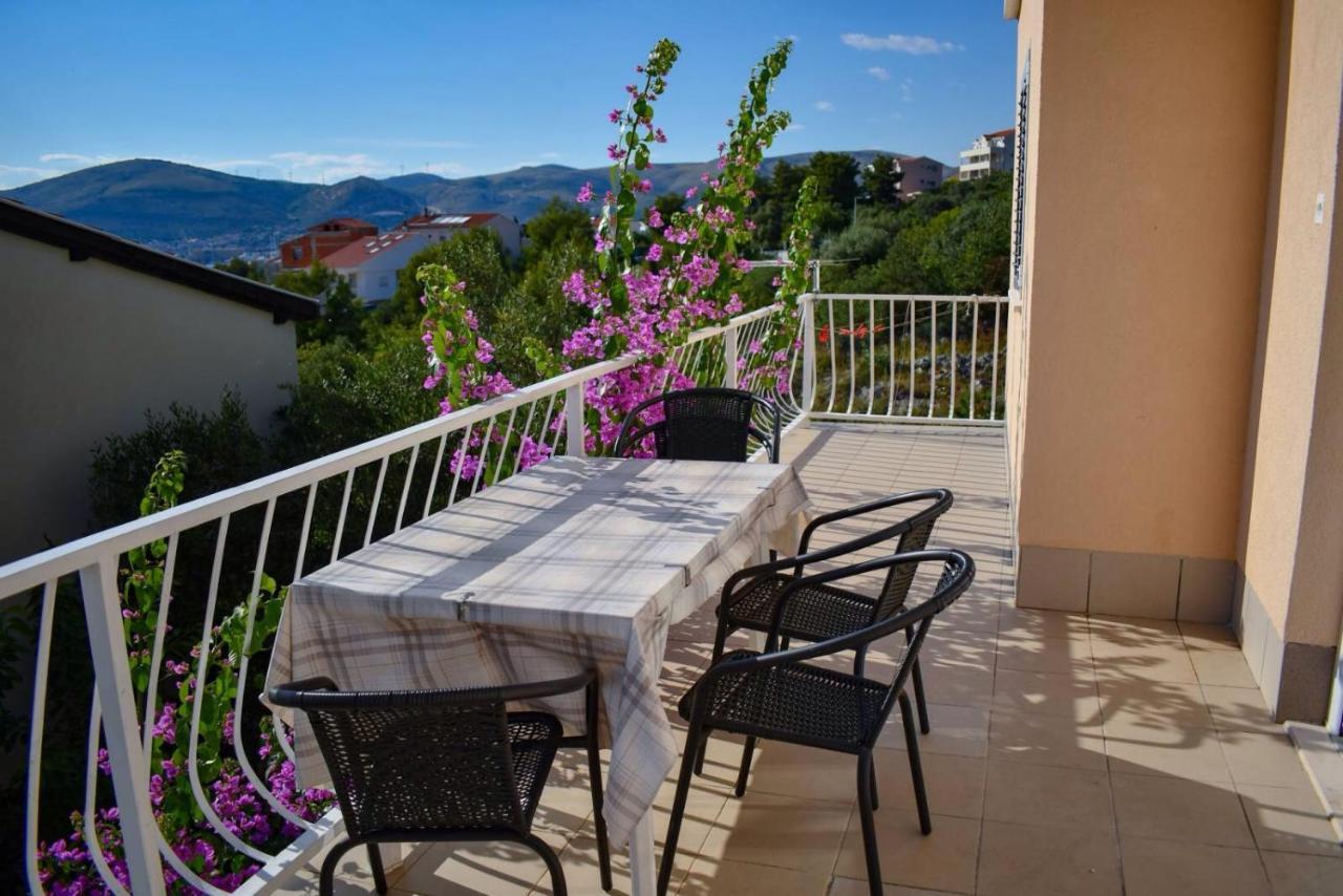 Apartment Ankica Traù Esterno foto
